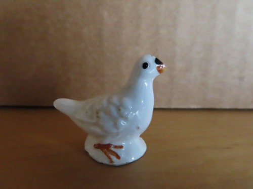 Ganz kleine figur vogel taube - figur,