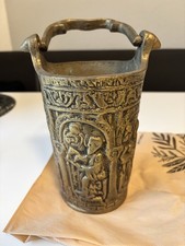 Altes Historisches Weihwasser