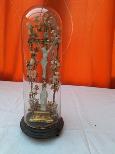 Antiker kruzifix unter - antiker,