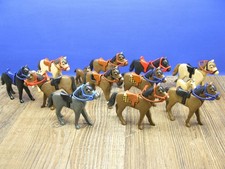 Pferd mit Sattel & Zaumzeug