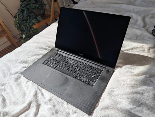 Dell xps 9570 1050ti 16gb - 9570,