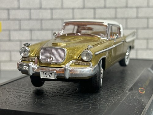 Signature models 1957 - signature,