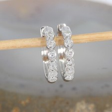 Wert 1110 € Brillant Creolen (0,20 carat) in 585 14 Karat Weiß Gold