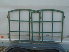 2 alte Stall Gusseisenfenster