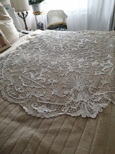 tISCHDECKE rUND sCHWEIZER sPITZE