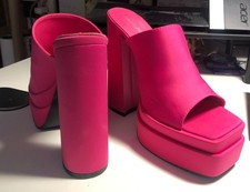 PUBLIC DESIRE Plateau Heel