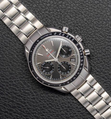 Omega speedmaster date - omega,