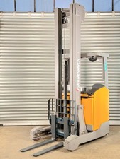 Jungheinrich ETV 216 - SCHUBMAST STAPLER - 8.72M HUB - 4.975 STD. - SERVICE NEU