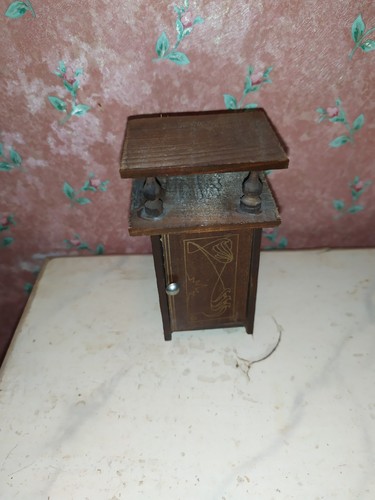 Alter kleiner schrank - alter, boule