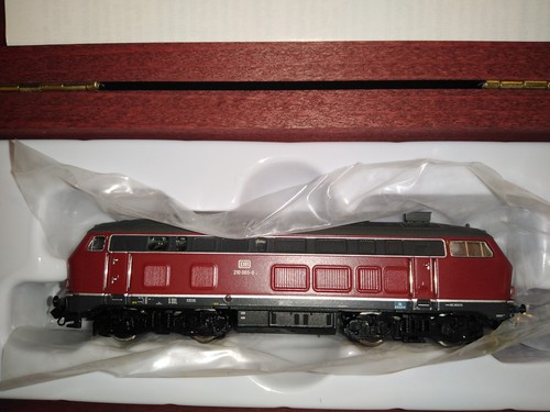 Minitrix 16210 diesellok - minitrix,