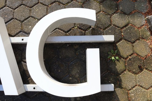 Leuchtreklame buchstabe g - leuchtreklame,