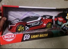 Ferngesteuertes Auto mit Licht