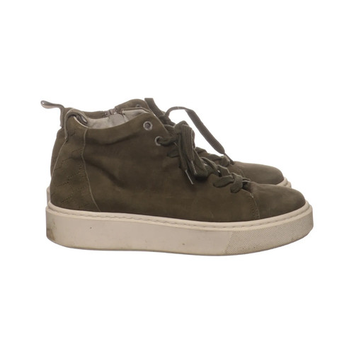 Post xchange sneaker - post,
