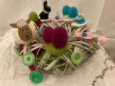 Farbenfroher Osterkranz