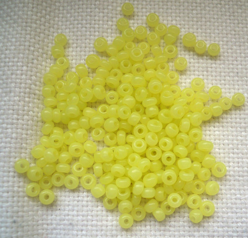 200 uranglas perlen gelb - , -perlen