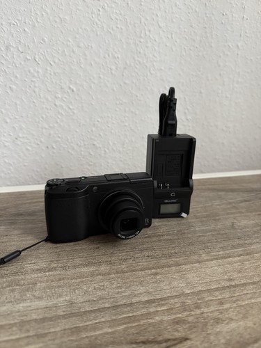 Ricoh digital 1 mp - ricoh,