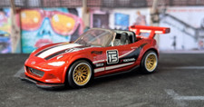1/64 Hot Wheels 2015 Mazda MX-5 Miata Umbau Real Riders Custom BBS Gold Felgen