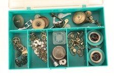 Steinfutter Zugfedern Zahnräder Wellen Konvolut Uhrenersatzteile Wecker Kaminuhr