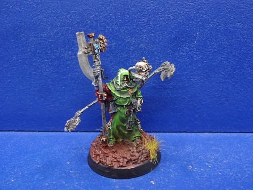 Forgeworld titan tech priest - forgeworld,