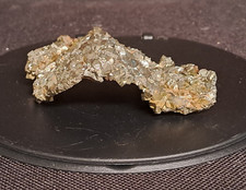 Seltene Stufe Pyrit auf Baryt