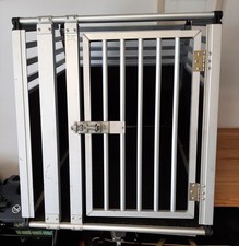 alu hundebox gebraucht 95cm x 65 cmx65 cm, Hersteller Walter Schmidt Fahrzeugbau