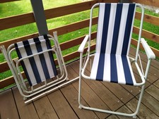 2x Camping-Klappstuhl, blau-weiß,  Stahlrohr  weiß, Armlehne Füße Kunststoff