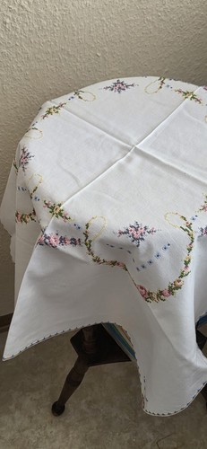 Alte tischdecke gestickt - alte,