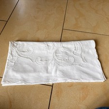 Alte Mitteldecke Lochmuster