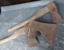 2 x altes Beil + Axt Kopf etc. Eisen urig aus Opas Werkstatt Fundzustand alt
