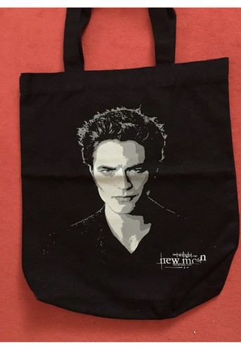Twilight breaking dawn - twilight, bella