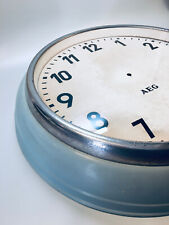 Grosse Werksuhr / Fabrikuhr / Industriedesign /  Uhrengehäuse /  50 - 60er Jahre