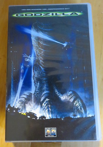 Godzilla mit jean - jean, 1999