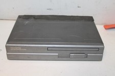 CD CHANGER TOYOTA AVENSIS