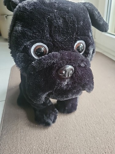 Mops kuscheltier sitzend - kuscheltier,,