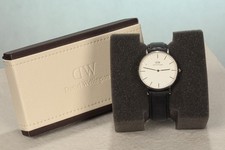 Daniel Wellington Uhr  Damen, Lederarmband schwarz, neue Batterie, Box, läuft
