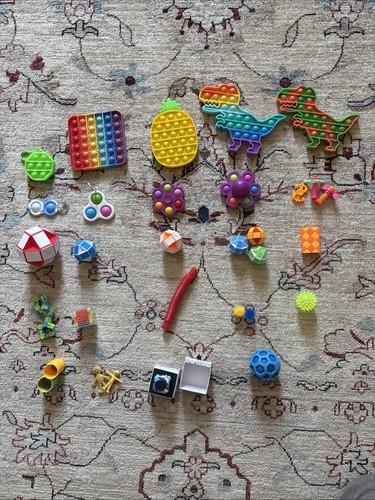 Einzelne fidgets spielzeug - 30,
