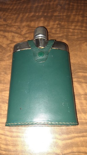 Flachmann aus glas - flachmann, grünem