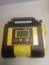 Amazon Basics Tragbare Luftkompressorpumpe mit digitalem Manometer, 12 V DC, 150