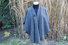 Damen Woll-Wende Cape / Poncho