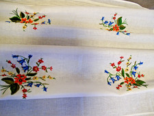 Dick bestickt Frühlingsdecke Blütendecke Mitteldecke Tischdecke Handarbeit 80x80