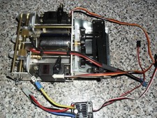 Fahrmotor Königstiger mit Lenkgetriebe 1/16