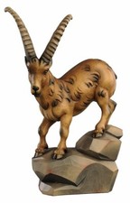 Steinbock aus holz geschnitzt