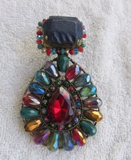 Vintage - Bunte Schmuckbrosche mit Ringe, Schlaufen für Schal, Halstuch