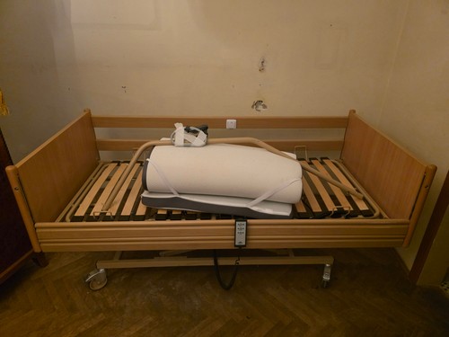 Elektrischer krankenbett - elektrischer, krankenbett/