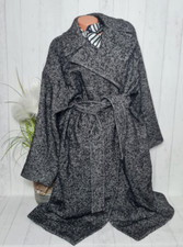 Stilvolle Damen Wollmantel in