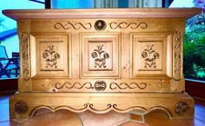 Voglauer Bauerntruhe Anno 1600