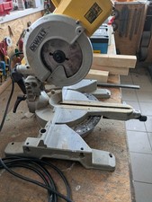 DeWalt DW777 Paneelsäge 230V - DEFEKT