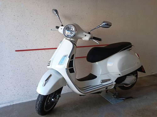 Vespa gts 300 super weiß - vespa,