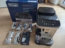 Kaffeevollautomat De'Longhi Magnifica Evo 1,8L, Silber/Schwarz mit Restgarantie 