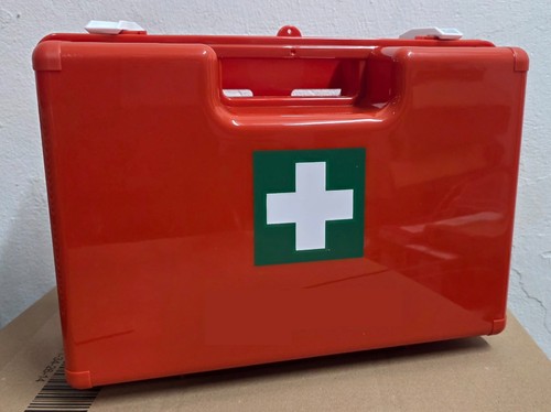 Erste hilfe koffer din - hilfe,